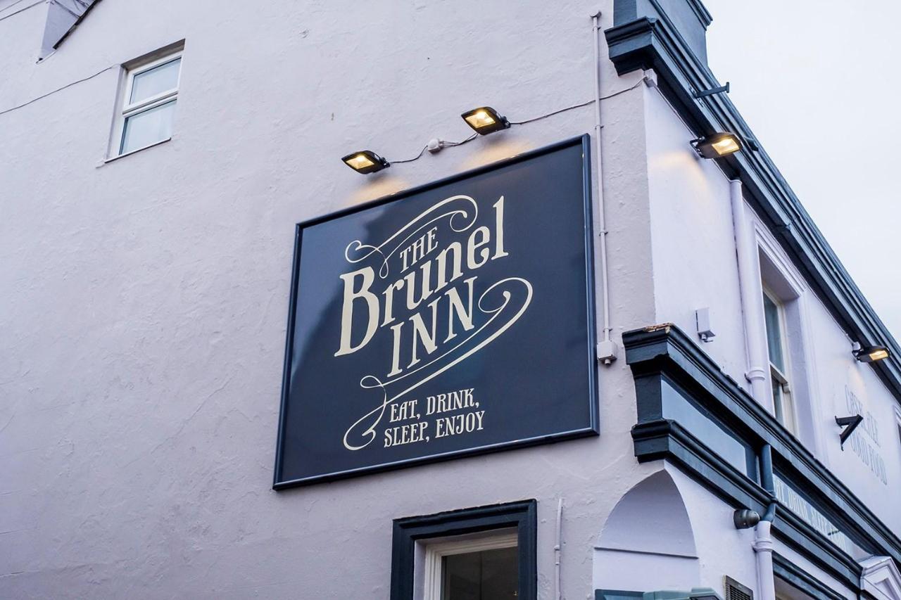 Brunel Inn Солташ Екстериор снимка