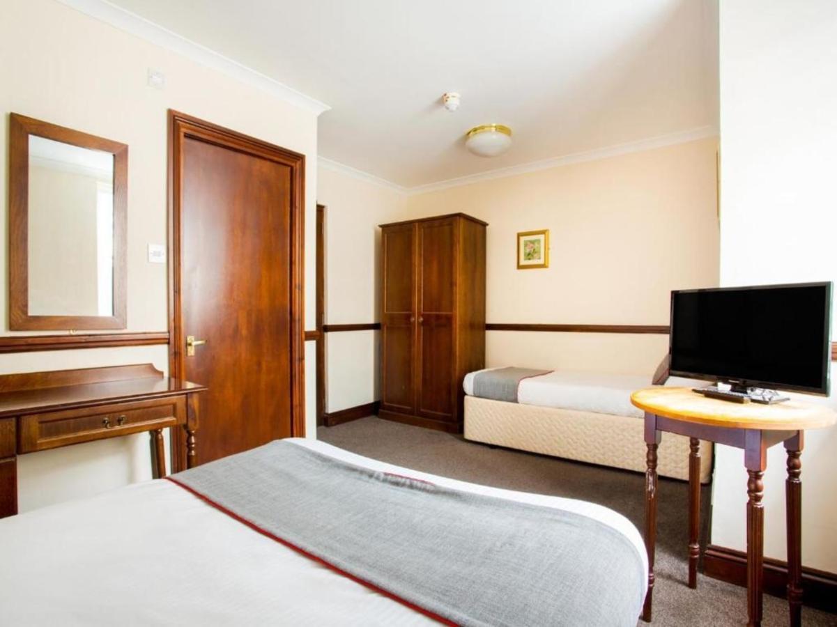 Brunel Inn Солташ Стая снимка